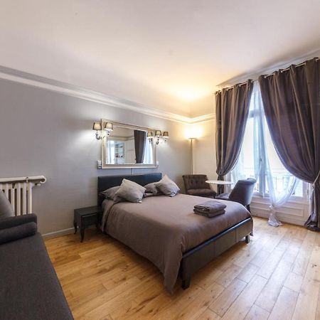 Private Studio - Avenue Des Champs-Elysees Διαμέρισμα Παρίσι Εξωτερικό φωτογραφία